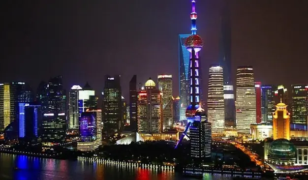 上海犀牛书店：在苏州河畔与旧书来一场穿越时光的邂逅 📚